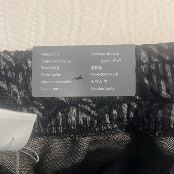 Brand new men’s small relaxed fit sweat pant - Picture 8 of 8